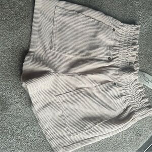 Promesa Ribbed High-Waist Cream Shorts